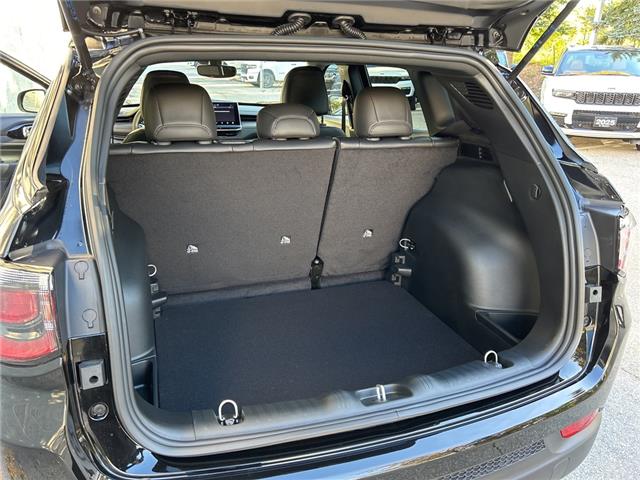 2026 Jeep Compass North (Stk: 26-0009) in Toronto - Image 8 of 15