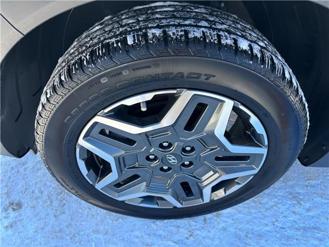2023 Hyundai Santa Fe HEV Luxury (Stk: M6062) in Sarnia - Image 9 of 36