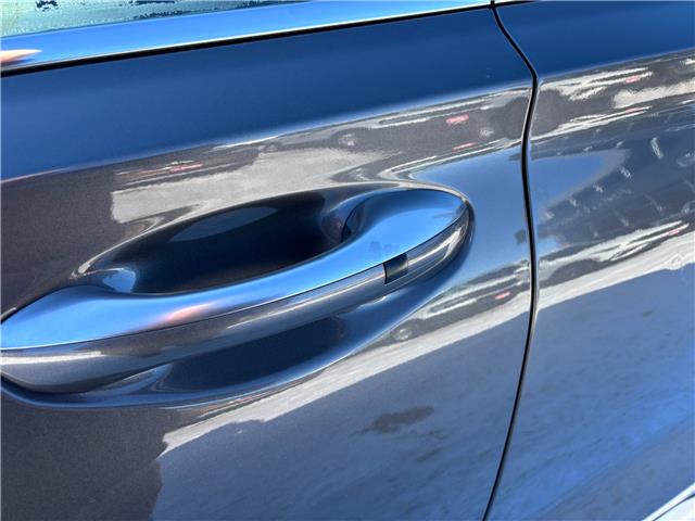 2023 Hyundai Santa Fe HEV Luxury (Stk: M6062) in Sarnia - Image 11 of 36