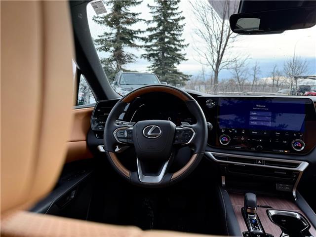 2025 Lexus RX 350 Base (Stk: 260264AA) in Calgary - Image 10 of 19