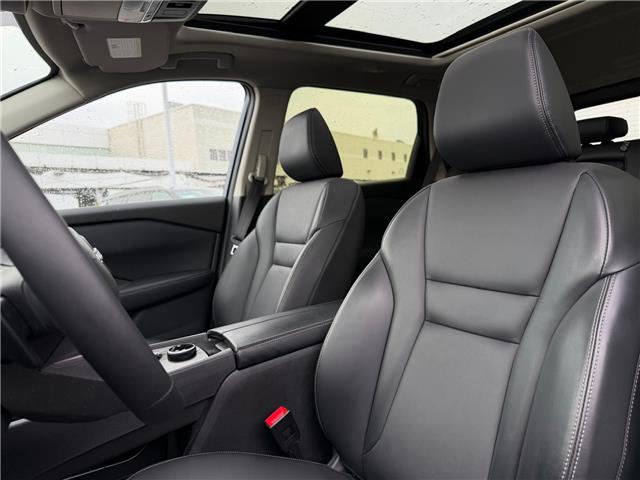 2025 Nissan Rogue Midnight Edition (Stk: 260264AB) in Calgary - Image 6 of 18