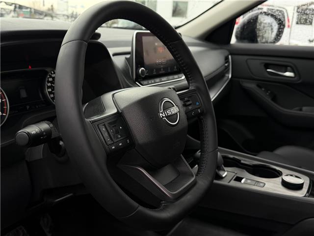 2025 Nissan Rogue Midnight Edition (Stk: 260264AB) in Calgary - Image 5 of 18