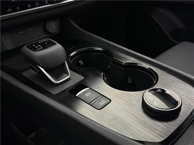 2025 Nissan Rogue Midnight Edition (Stk: 260264AB) in Calgary - Image 15 of 18