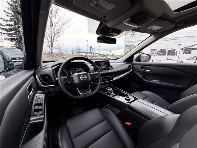 2025 Nissan Rogue Midnight Edition (Stk: 260264AB) in Calgary - Image 7 of 18