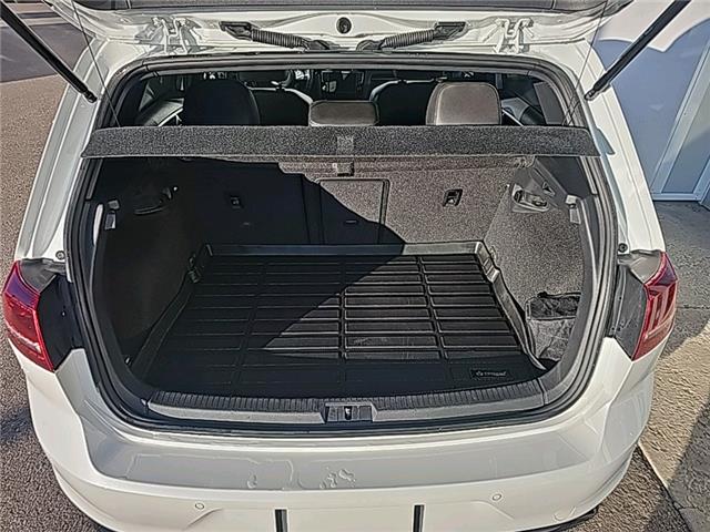 2016 Volkswagen Golf R 2.0 TSI (Stk: U1385A) in Lethbridge - Image 9 of 24