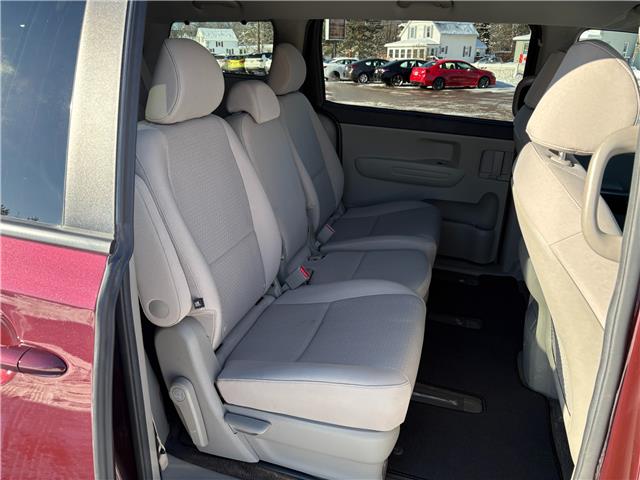2018 Kia Sedona LX (Stk: A-400860) in Moncton - Image 19 of 20
