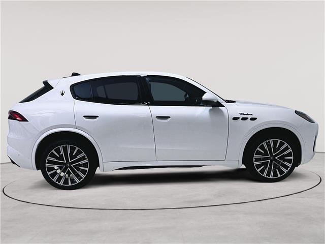 2025 Maserati Grecale Modena (Stk: 1328MC) in Calgary - Image 4 of 32
