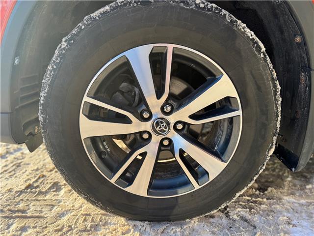 2016 Toyota RAV4 XLE (Stk: 2601010) in Waterloo - Image 9 of 21