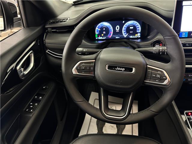 2025 Jeep Compass Altitude (Stk: 43300JA) in Belleville - Image 11 of 28