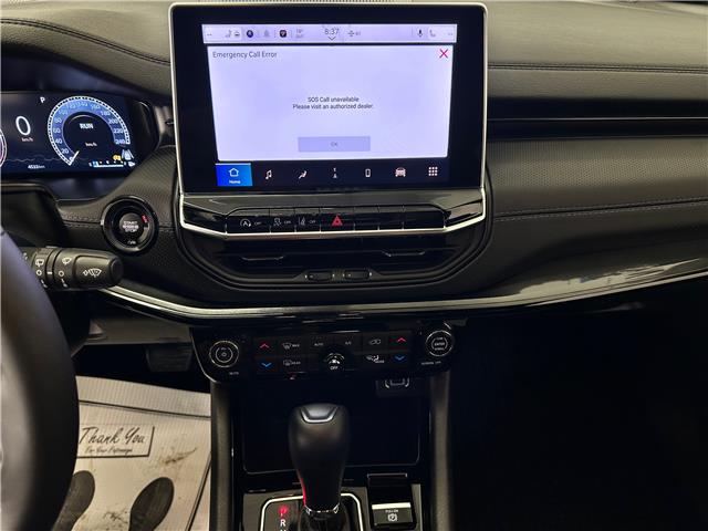 2025 Jeep Compass Altitude (Stk: 43300JA) in Belleville - Image 17 of 28