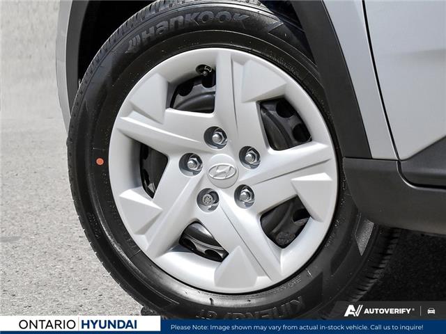 2025 Hyundai Venue ESSENTIAL (Stk: 7-1643) in Whitby - Image 8 of 22