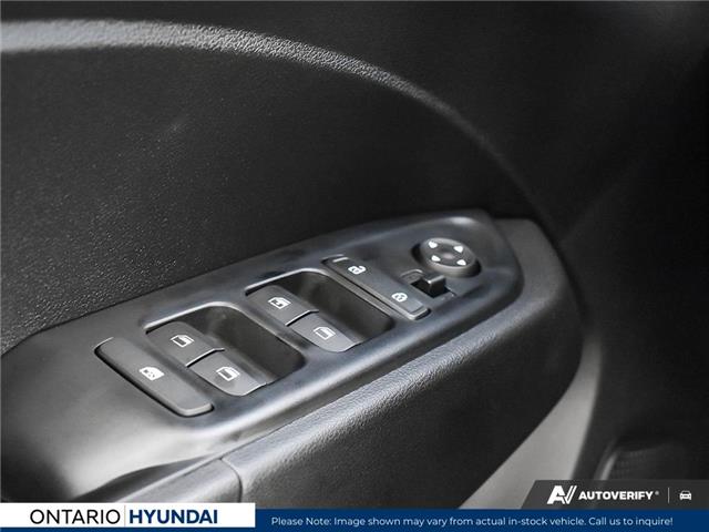 2025 Hyundai Venue ESSENTIAL (Stk: 7-1643) in Whitby - Image 14 of 22