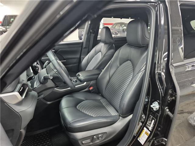2024 Toyota Highlander XSE (Stk: 10U6390) in Markham - Image 11 of 36