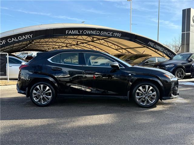 2025 Lexus UX 300h Base (Stk: 260338A) in Calgary - Image 2 of 18