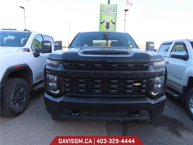 2022 Chevrolet Silverado 2500HD Custom (Stk: 302814) in Lethbridge - Image 2 of 8