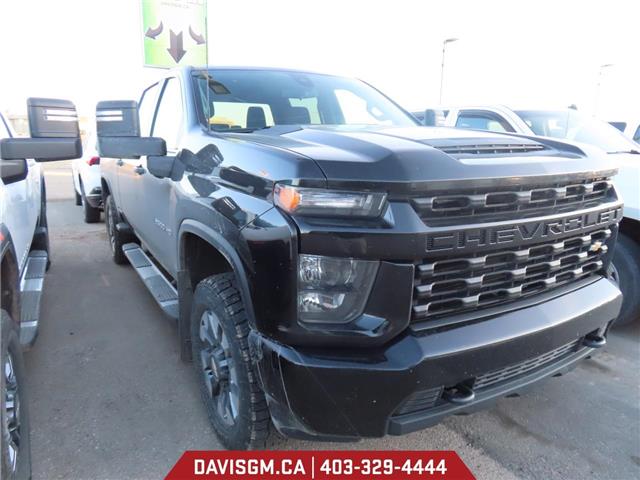 2022 Chevrolet Silverado 2500HD Custom (Stk: 302814) in Lethbridge - Image 3 of 8