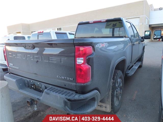 2022 Chevrolet Silverado 2500HD Custom (Stk: 302814) in Lethbridge - Image 4 of 8