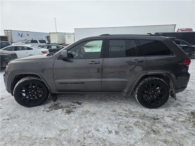 2019 Jeep Grand Cherokee Laredo in Saskatoon - Image 4 of 14