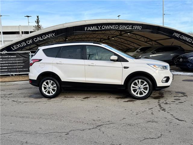 2018 Ford Escape SEL (Stk: 260280B) in Calgary - Image 2 of 18