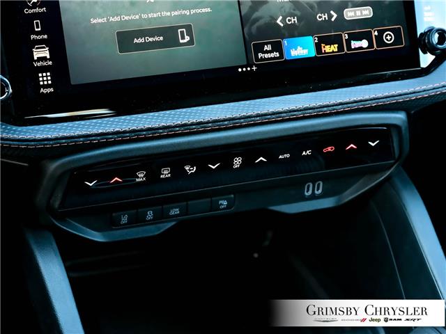 2026 Jeep Cherokee Laredo/Limited (Stk: N26087) in Grimsby - Image 26 of 35