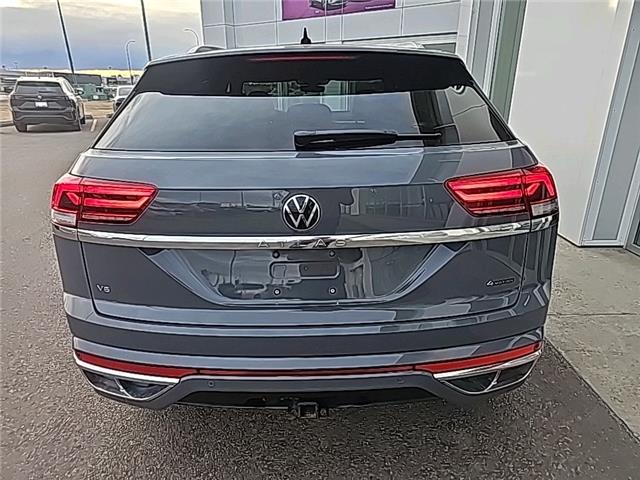2023 Volkswagen Atlas Cross Sport 3.6 FSI Execline (Stk: U1394) in Lethbridge - Image 4 of 26