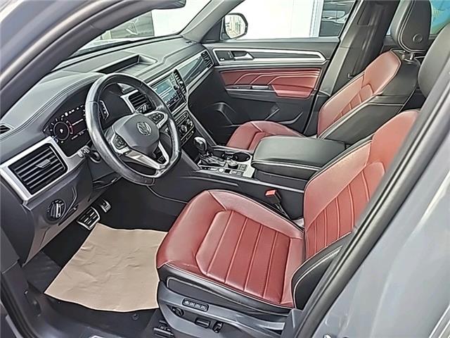 2023 Volkswagen Atlas Cross Sport 3.6 FSI Execline (Stk: U1394) in Lethbridge - Image 10 of 26