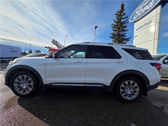 2025 Ford Explorer Platinum (Stk: 7070) in Calgary - Image 2 of 12