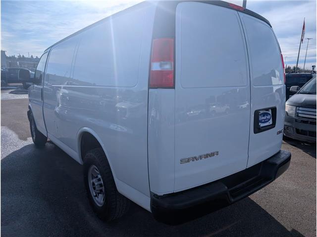 2024 GMC Savana 2500 Work Van (Stk: 19422) in Calgary - Image 3 of 20