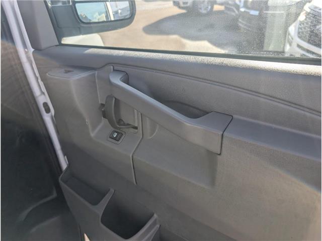 2024 GMC Savana 2500 Work Van (Stk: 19422) in Calgary - Image 10 of 20
