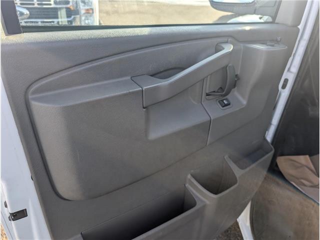 2024 GMC Savana 2500 Work Van (Stk: 19422) in Calgary - Image 15 of 20