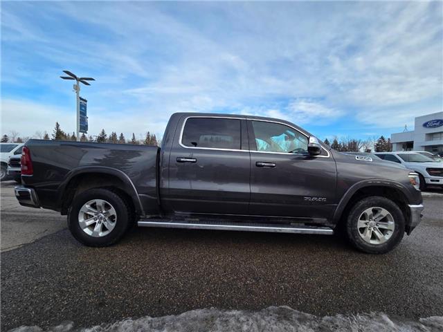 2019 RAM 1500 Laramie (Stk: 7068) in Calgary - Image 3 of 10