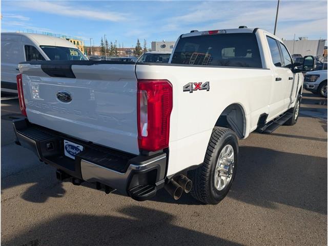 2024 Ford F-350 XLT (Stk: 19427) in Calgary - Image 5 of 24