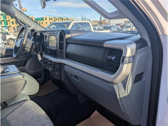 2024 Ford F-350 XLT (Stk: 19427) in Calgary - Image 10 of 24