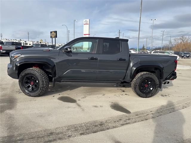 2025 Toyota Tacoma Hybrid Base (Stk: T023368M) in Cranbrook - Image 2 of 21