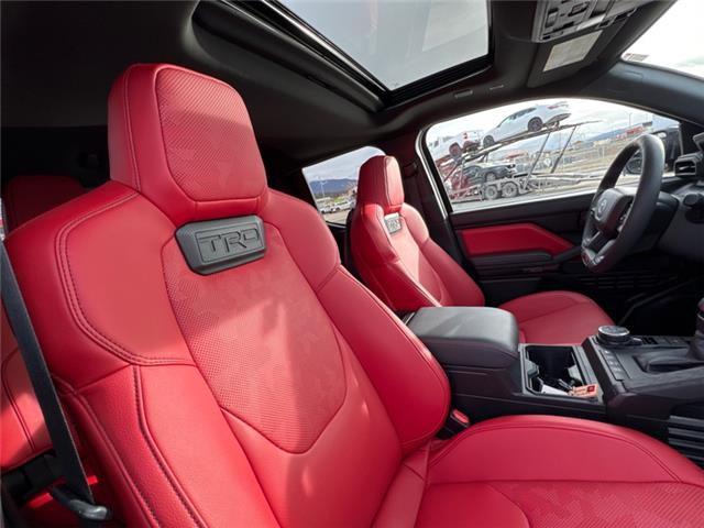 2025 Toyota Tacoma Hybrid Base (Stk: T023368M) in Cranbrook - Image 11 of 21