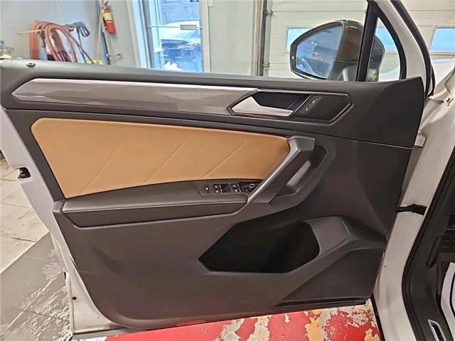 2022 Volkswagen Tiguan Comfortline R-Line Black Edition (Stk: 133899) in Lower Sackville - Image 4 of 12