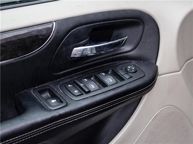 2013 Chrysler Town & Country Touring (Stk: TR5040) in Windsor - Image 6 of 23