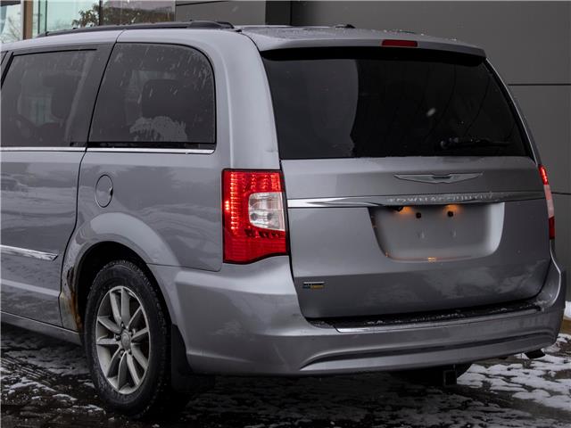 2013 Chrysler Town & Country Touring (Stk: TR5040) in Windsor - Image 4 of 23