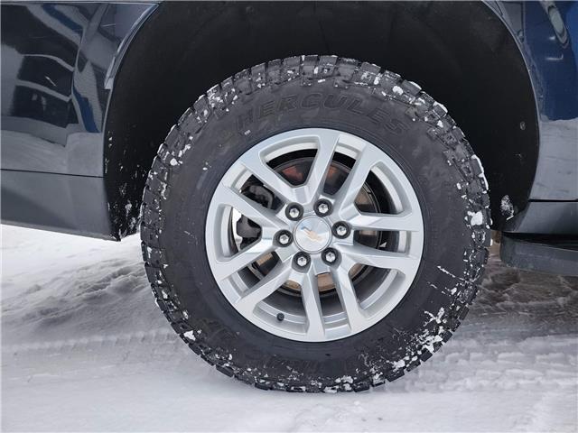 2023 Chevrolet Suburban LS (Stk: 31216A) in The Pas - Image 8 of 18