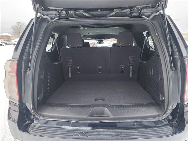 2023 Chevrolet Suburban LS (Stk: 31216A) in The Pas - Image 7 of 18