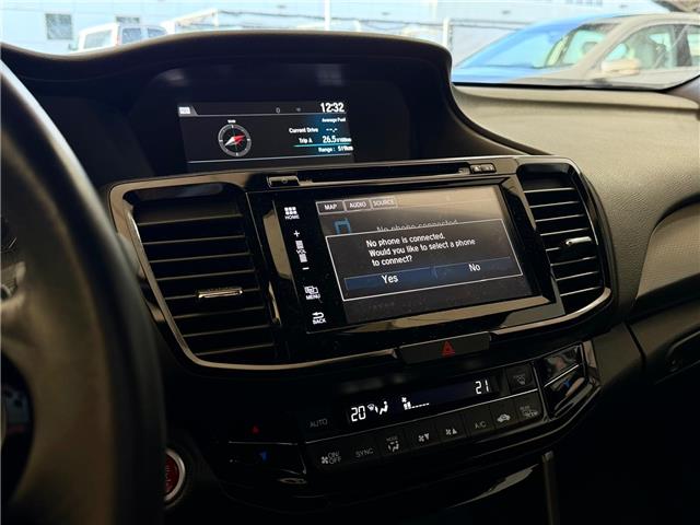 2017 Honda Accord Touring (Stk: 260216B) in Calgary - Image 10 of 14