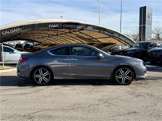 2017 Honda Accord Touring (Stk: 260216B) in Calgary - Image 2 of 14