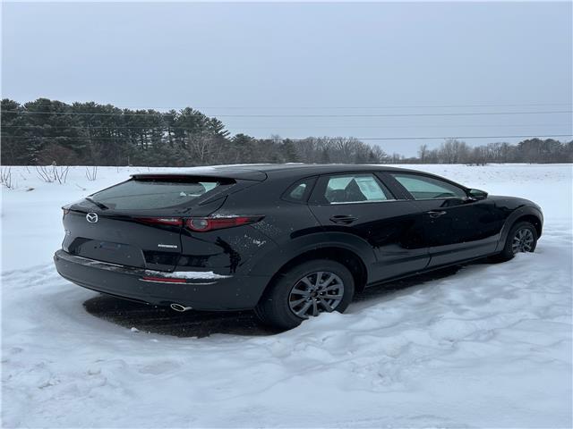 2026 Mazda CX-30 GX (Stk: 226-05) in Pembroke - Image 3 of 6