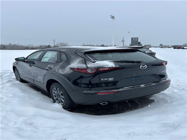 2026 Mazda CX-30 GX (Stk: 226-05) in Pembroke - Image 4 of 6