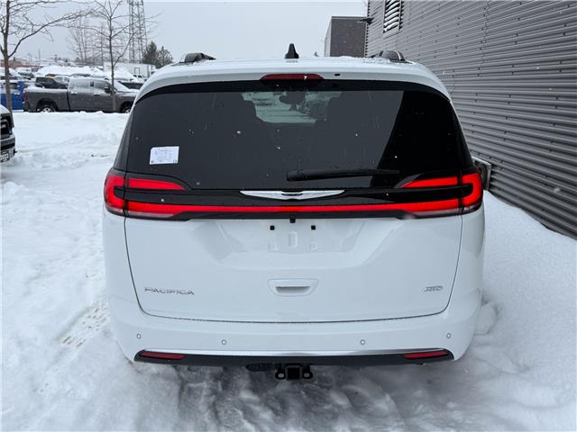 2026 Chrysler Pacifica Pinnacle (Stk: 26145) in London - Image 5 of 32