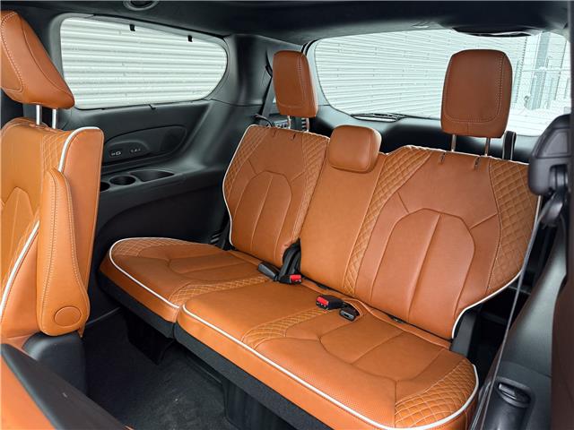 2026 Chrysler Pacifica Pinnacle (Stk: 26145) in London - Image 14 of 32