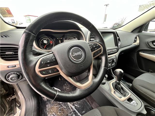 2017 Jeep Cherokee North (Stk: 26-167A) in Sarnia - Image 13 of 23