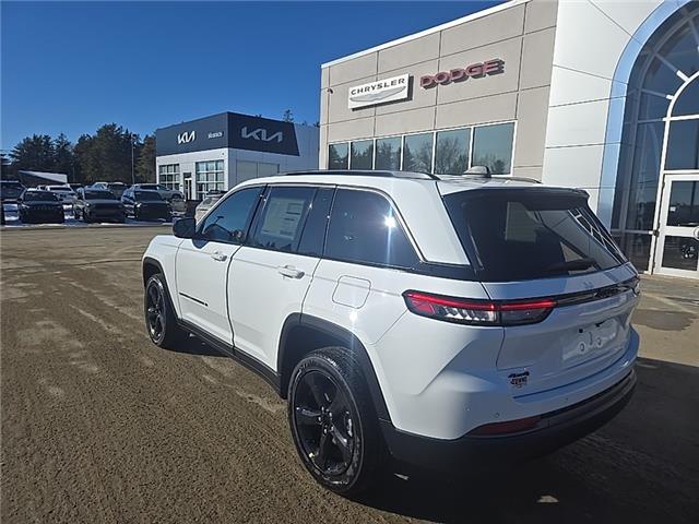 2026 Jeep Grand Cherokee Base (Stk: T060) in Miramichi - Image 3 of 13