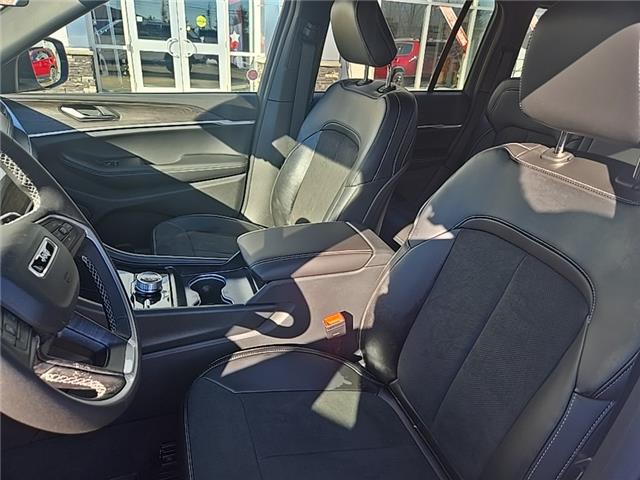 2026 Jeep Grand Cherokee Base (Stk: T060) in Miramichi - Image 10 of 13