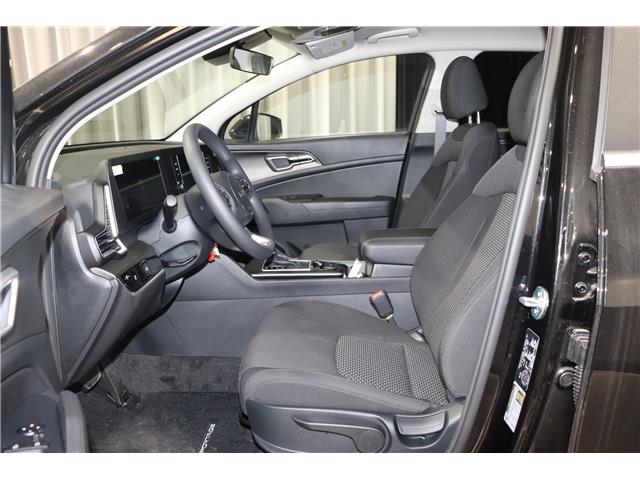 2024 Kia Sportage LX (Stk: 25011 ) in Edmonton - Image 17 of 20